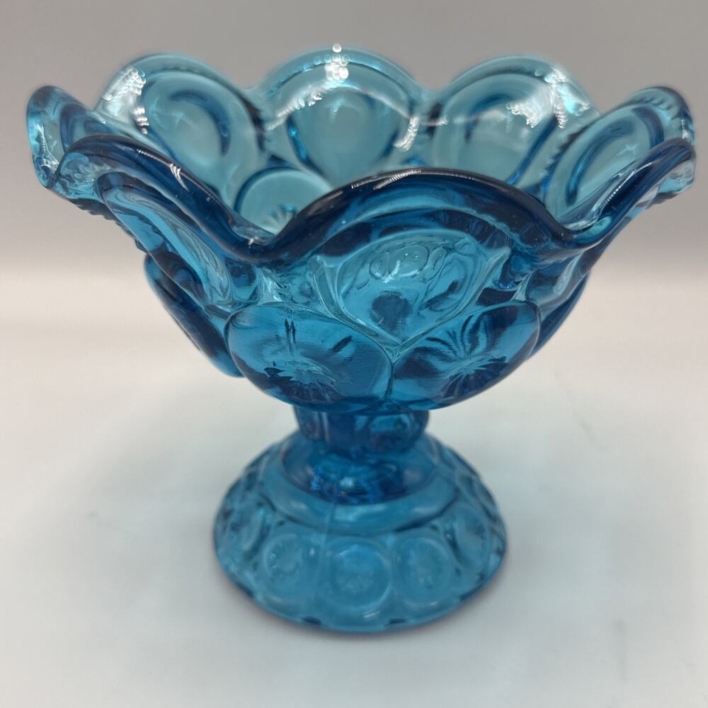 LE Smith Glass Moon And Stars Colonial Blue Round Ruffled Compote 6”wide 5”tall